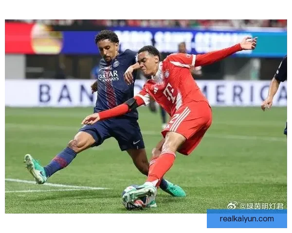 穆西亚拉在关键战中的表现持续提升，备受期待的进攻才华引发瞩目。