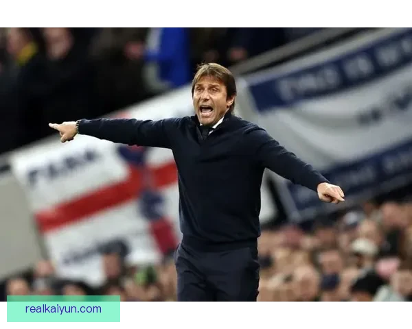 足球助理教练的角色与影响：分析其在球队战术执行中的重要性