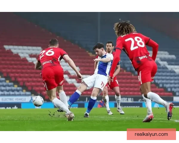 布莱克本在保级关键战中迎来重要挑战，状态备受关注